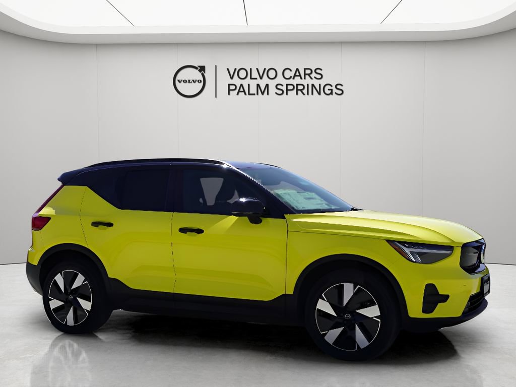 New 2025 Volvo EX40 Core w/ Climate Package image 2