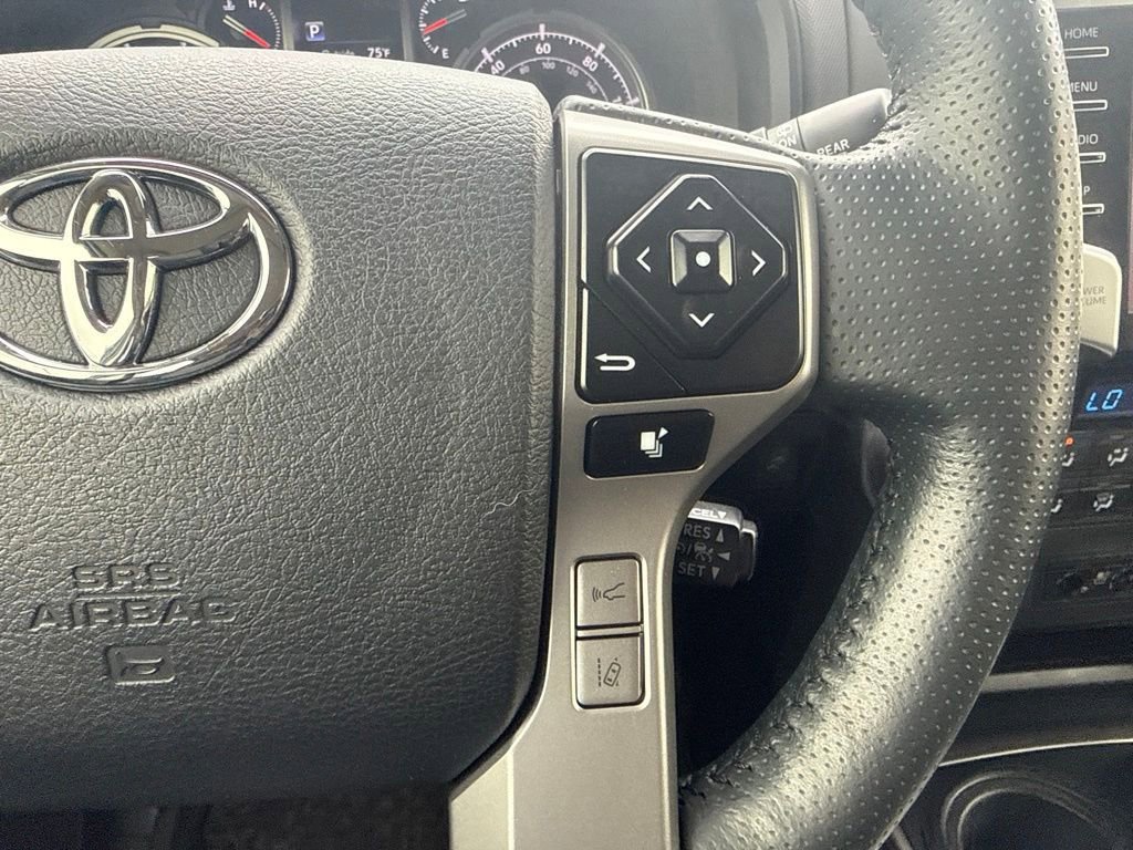 Used 2024 Toyota 4Runner Limited AWD/4WD image 17