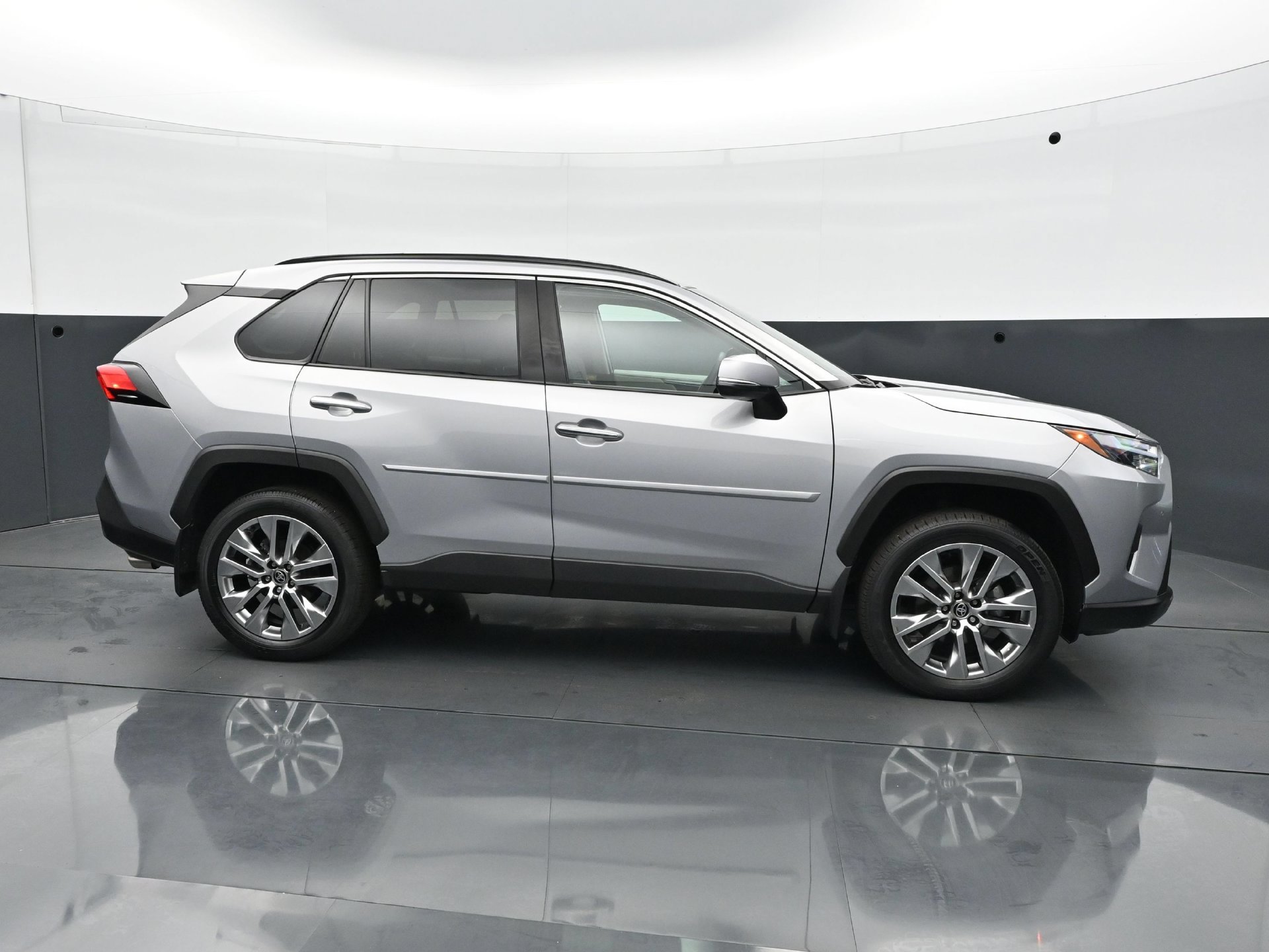 Used 2024 Toyota RAV4 Limited w/ Weather Package AWD/4WD image 7
