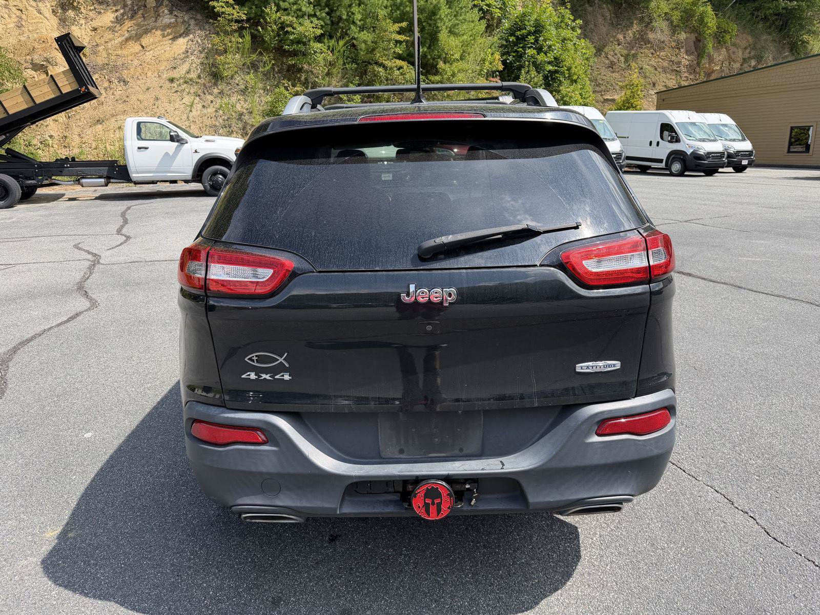 Used 2015 Jeep Cherokee Latitude w/ Trailer Tow Group AWD/4WD image 5