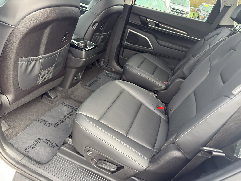 New 2025 Kia Telluride S image 16