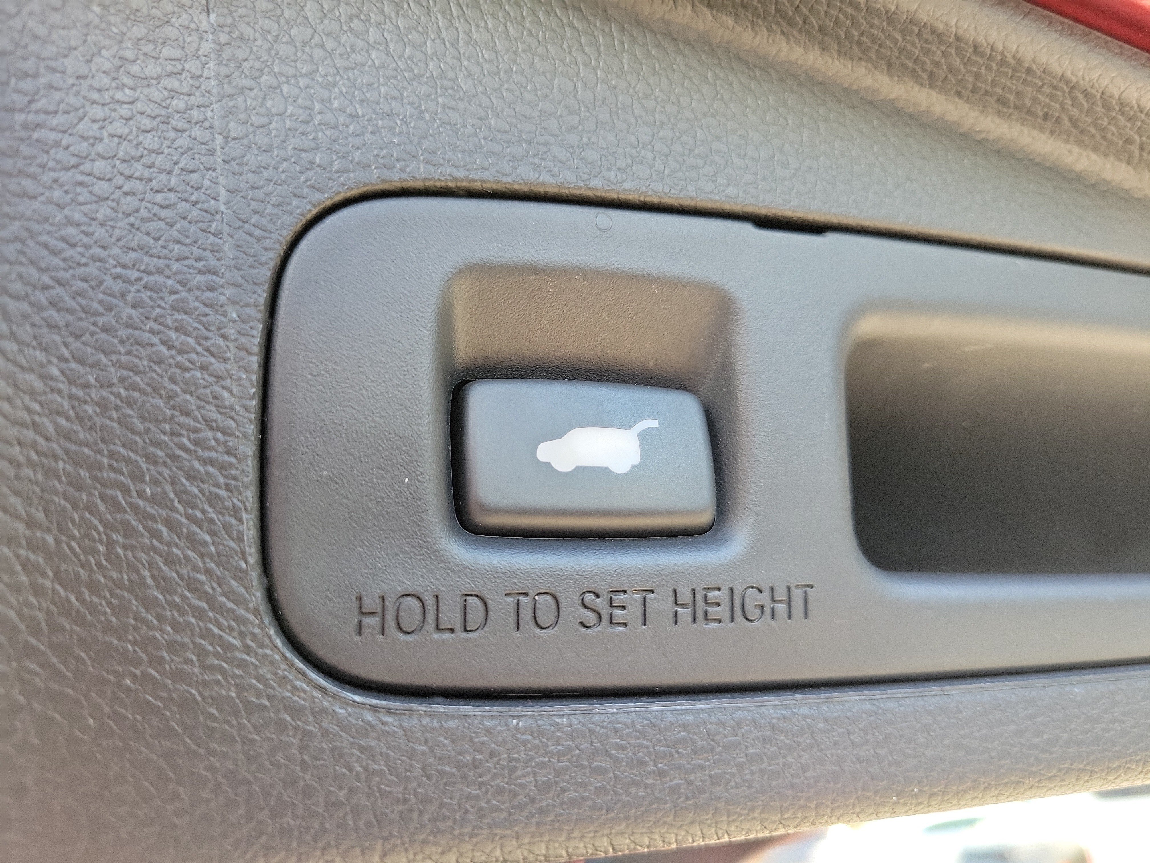 Used 2020 Honda CR-V Touring image 11