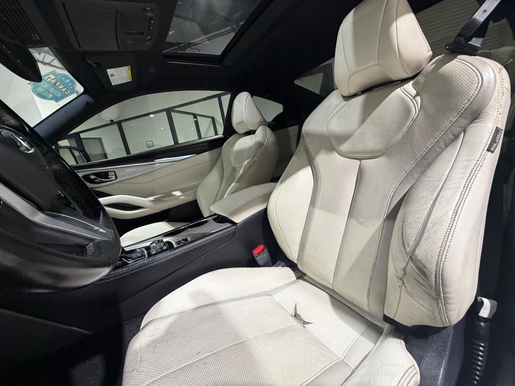 Used 2018 INFINITI Q60 Red Sport 400 w/ Sensory Package 3.0T Sport AWD/4WD image 20