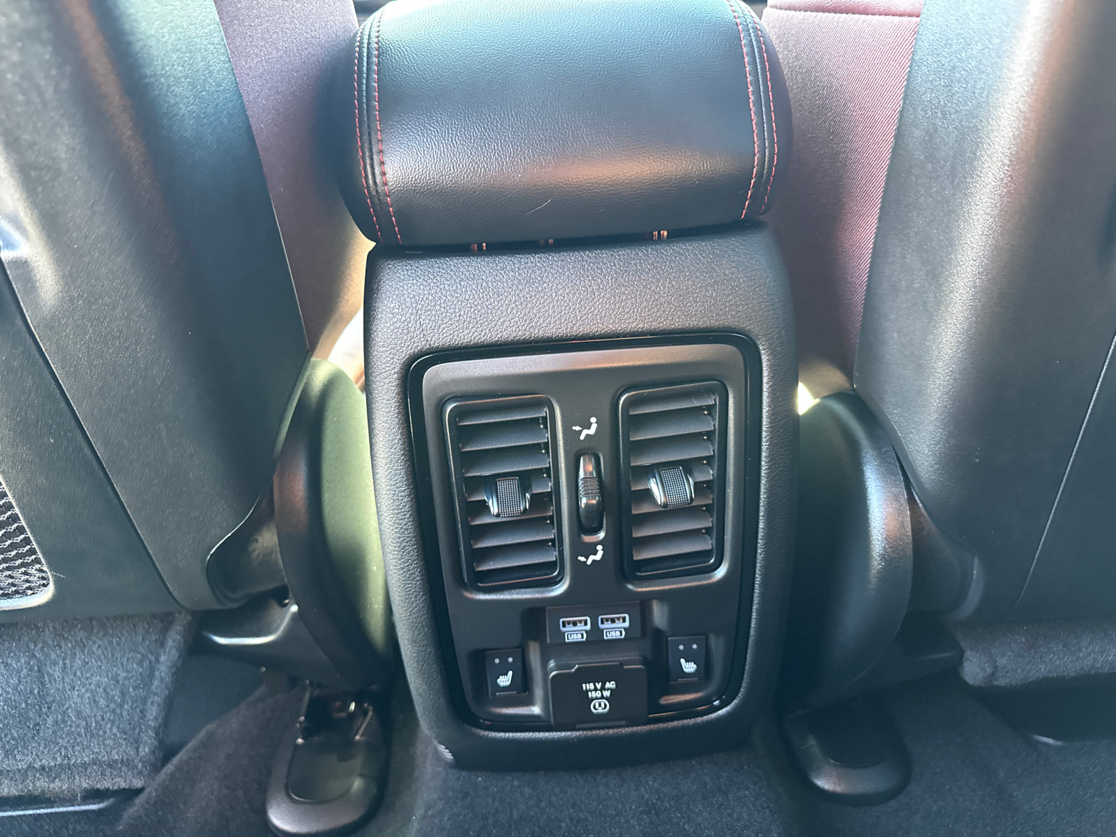 Used 2025 Dodge Durango GT AWD/4WD image 8