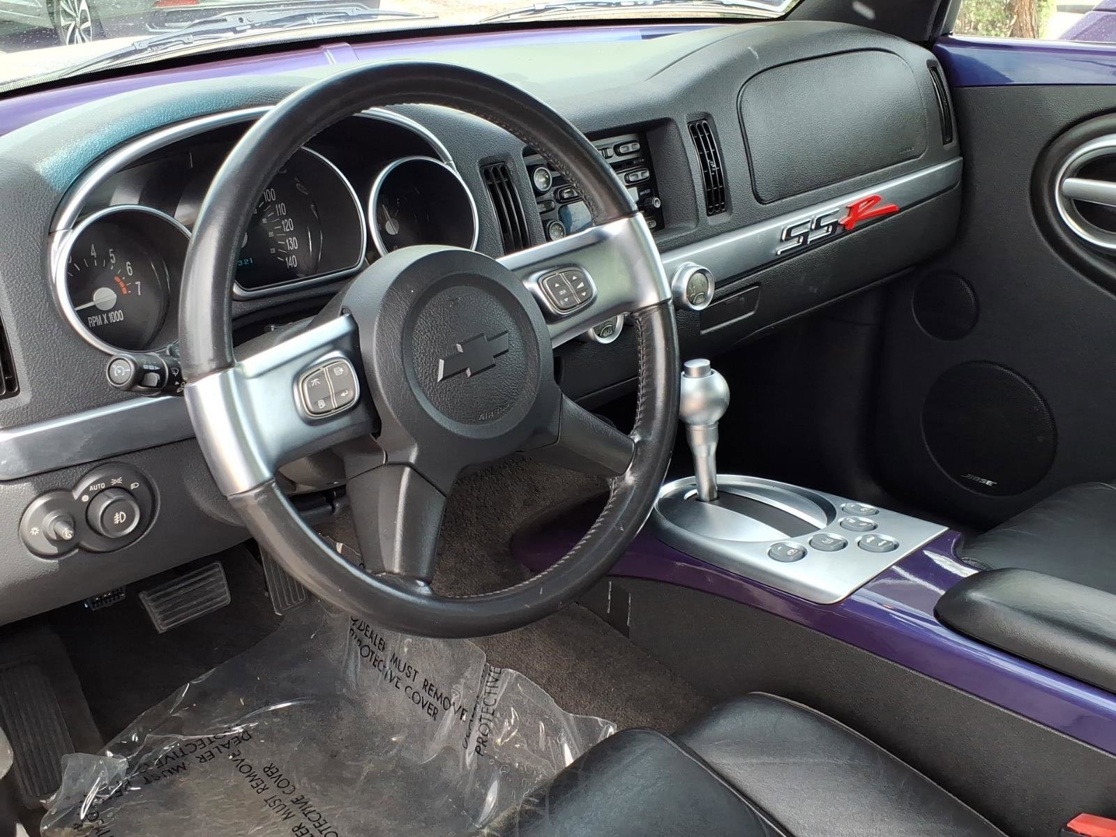 Used 2004 Chevrolet SSR w/ Preferred Equipment Group RWD image 22