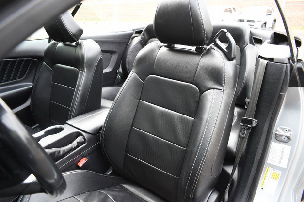 Used 2021 Ford Mustang Premium image 17