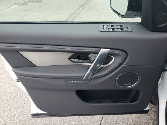 Used 2025 Land Rover Discovery Sport Dynamic SE image 21