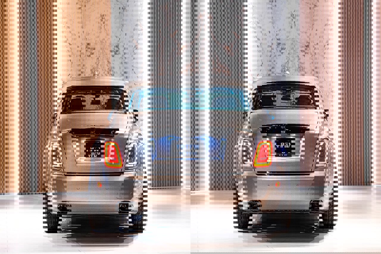 Used 2025 Rolls-Royce Phantom Sedan image 6