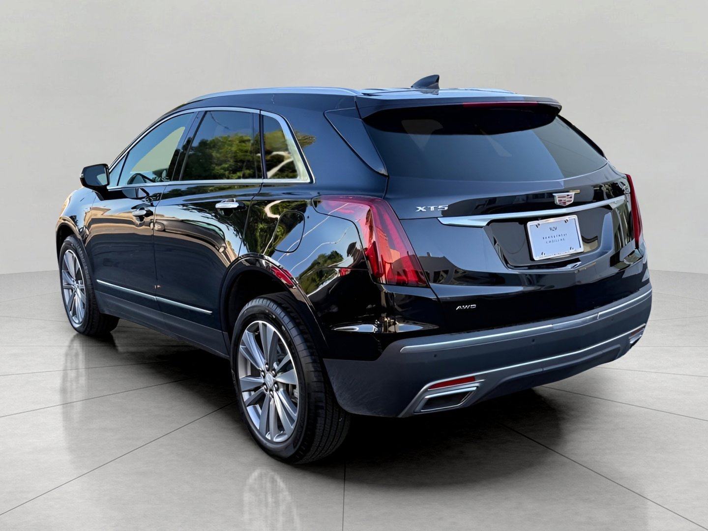 Certified 2025 Cadillac XT5 Premium Luxury image 7
