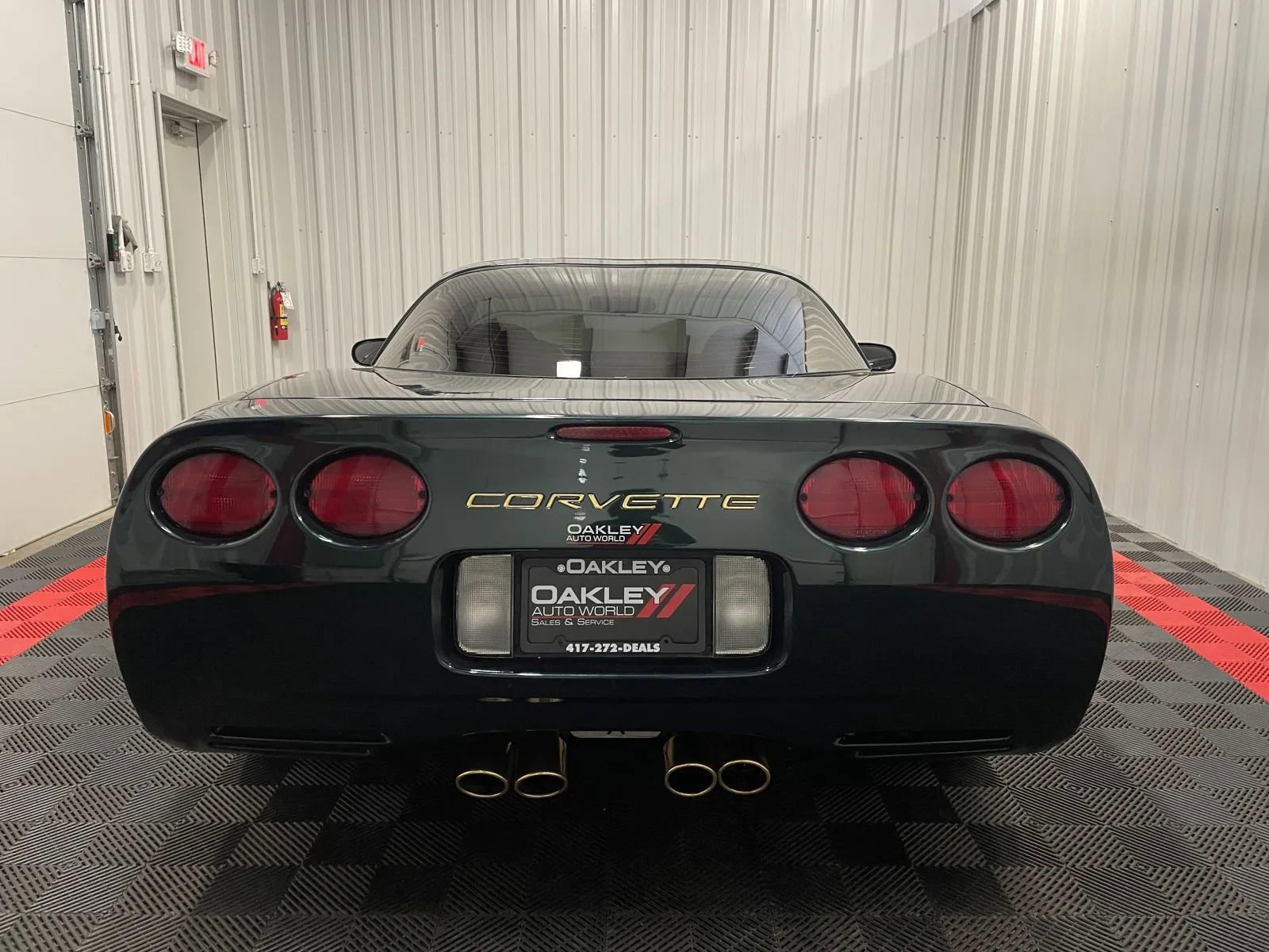 Used 2000 Chevrolet Corvette Coupe w/ Roof Pkg RWD image 7
