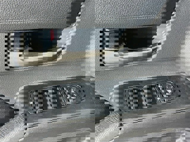 New 2025 Toyota Tacoma TRD Off-Road image 17