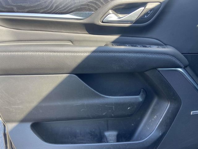 Used 2022 GMC Yukon Denali w/ Advanced Technology Package image 13