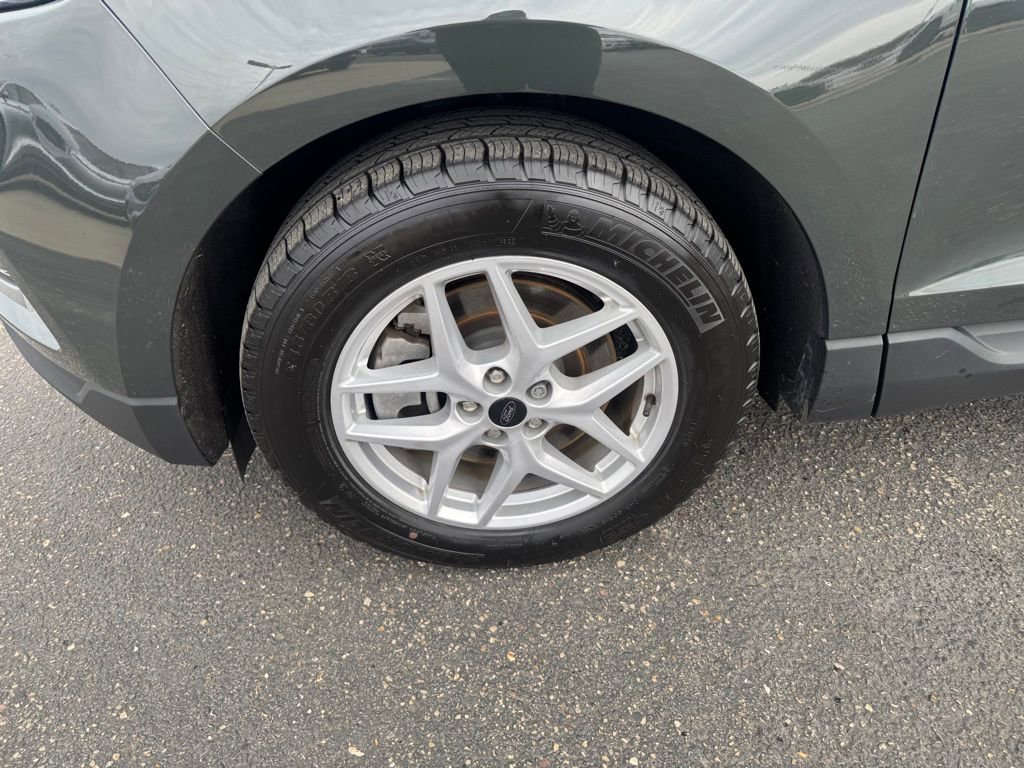 Certified 2024 Ford Edge SEL w/ Convenience Package image 7