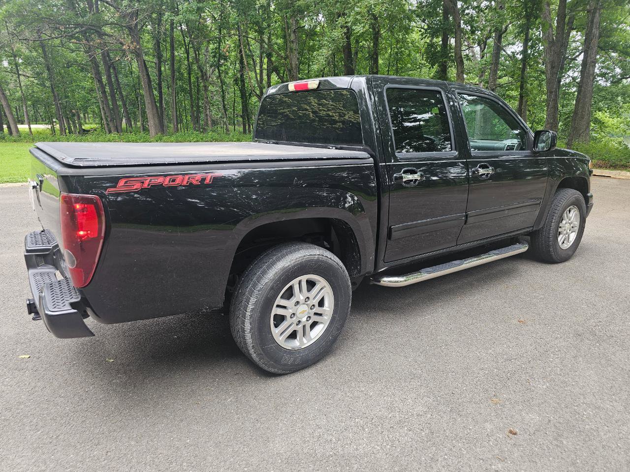 Used 2012 Chevrolet Colorado LT AWD/4WD image 2