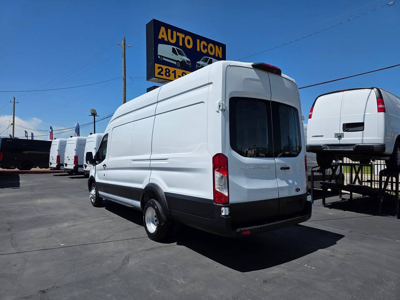 Used 2023 Ford Transit 350 148 High Roof Extended DRW RWD image 2