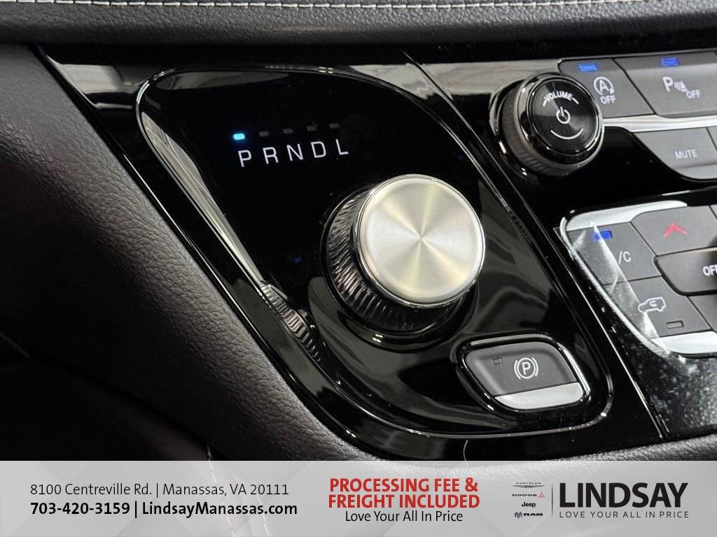 New 2026 Chrysler Pacifica Limited w/ S Appearance Package AWD/4WD image 29
