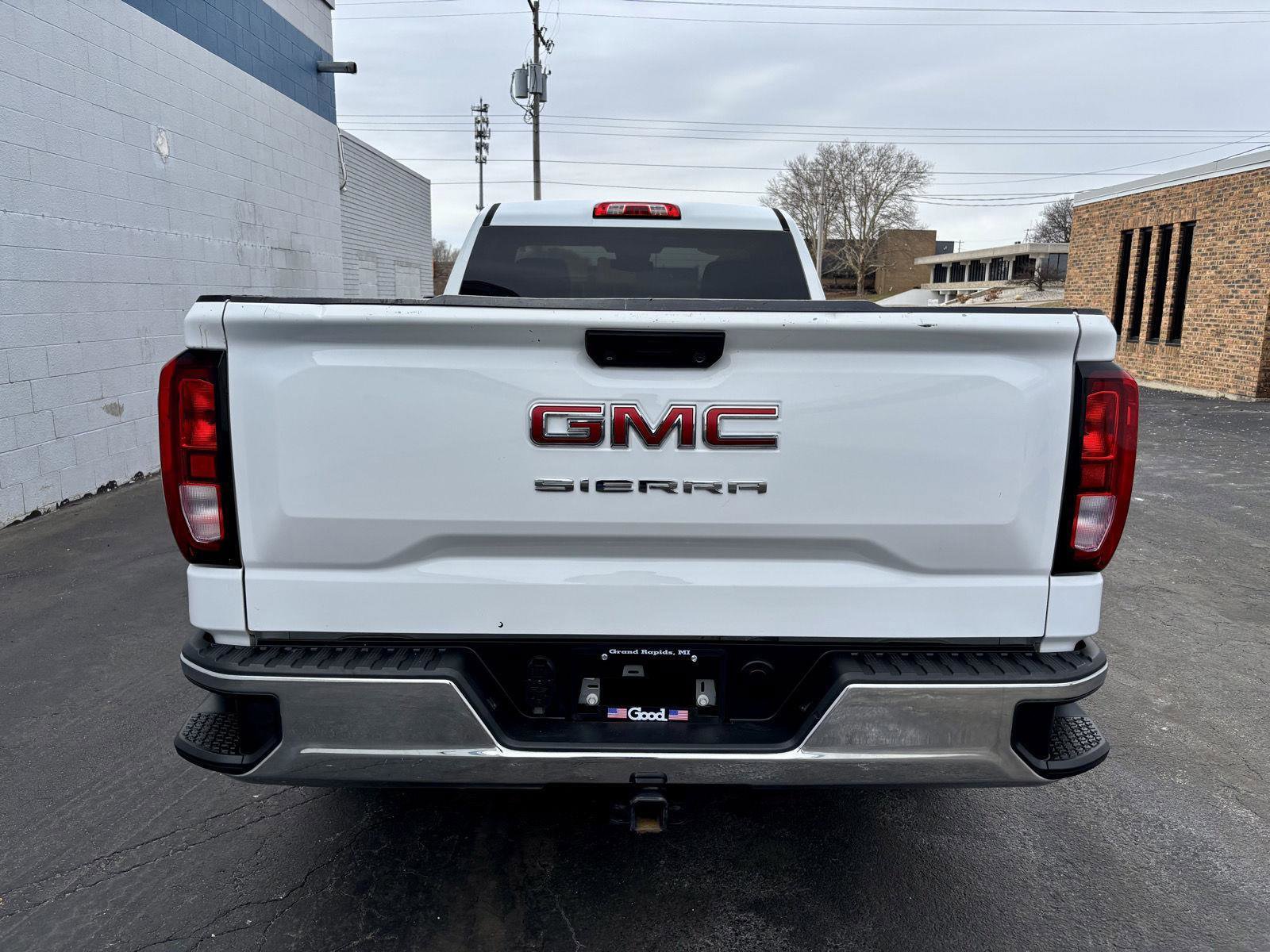 Used 2022 GMC Sierra 1500 Pro w/ Pro Value Package RWD image 11