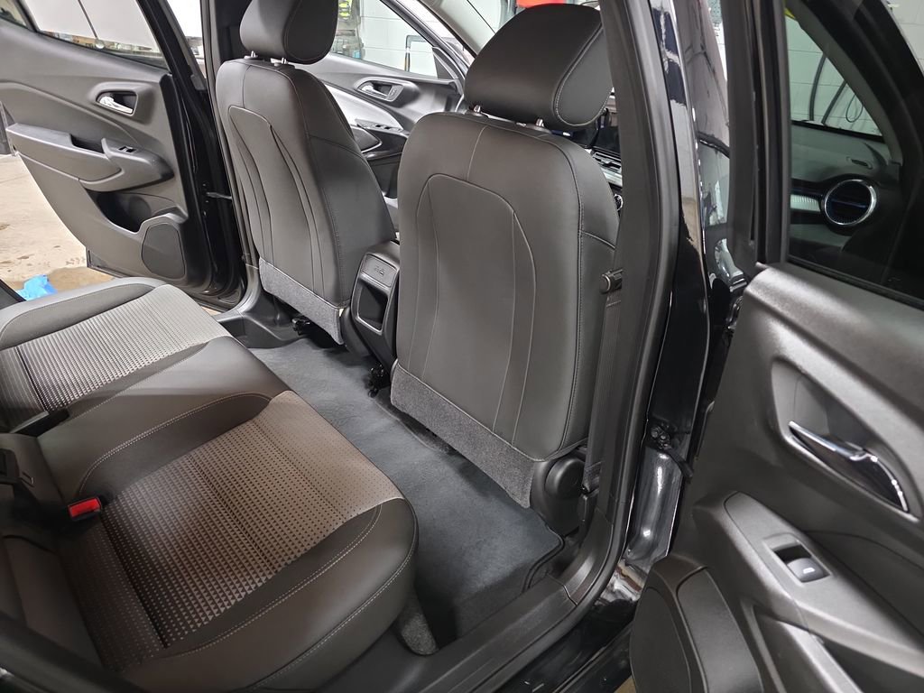 Used 2024 Chevrolet Trax LT w/ Driver Confidence Package image 11