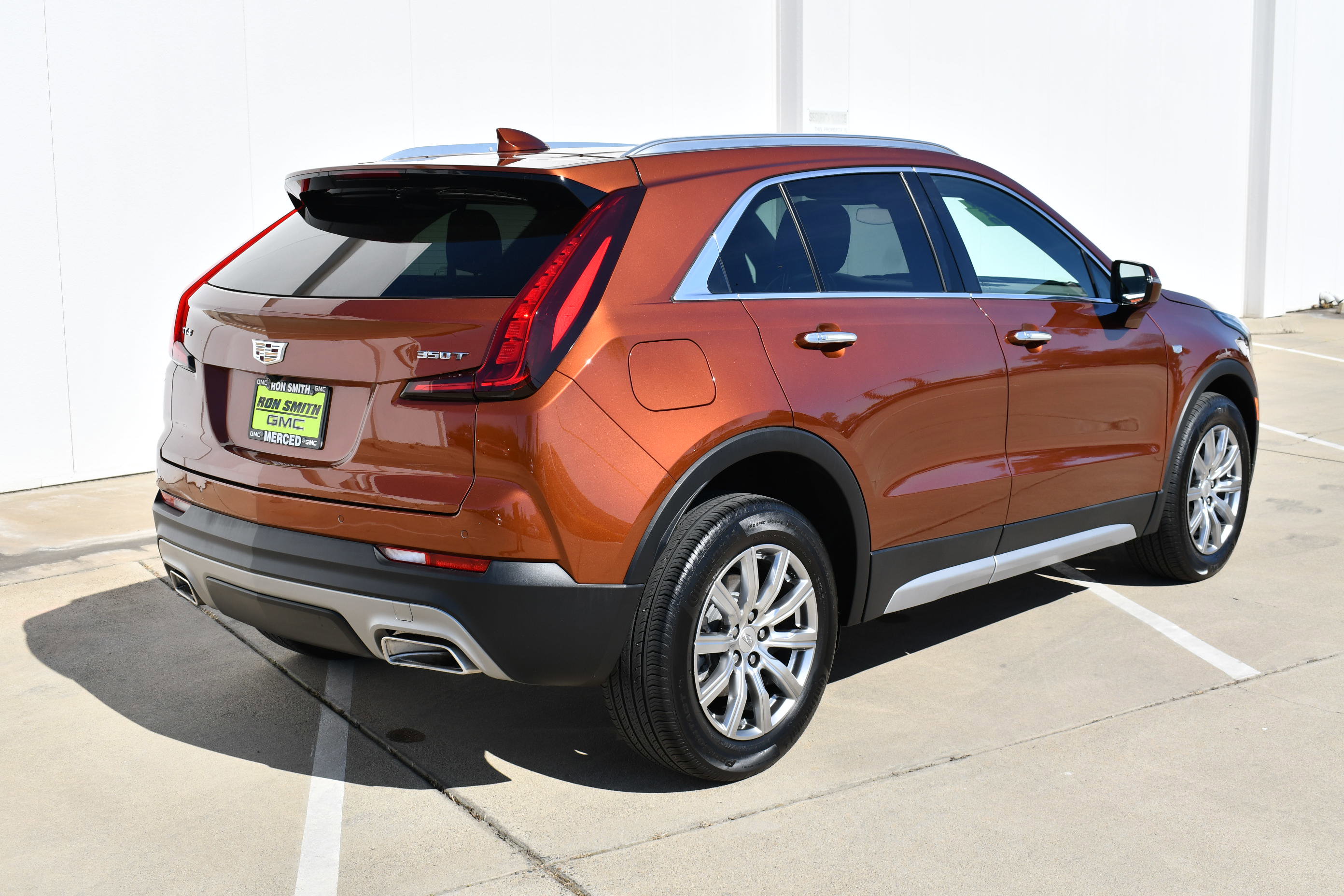 Used 2021 Cadillac XT4 Premium Luxury image 5