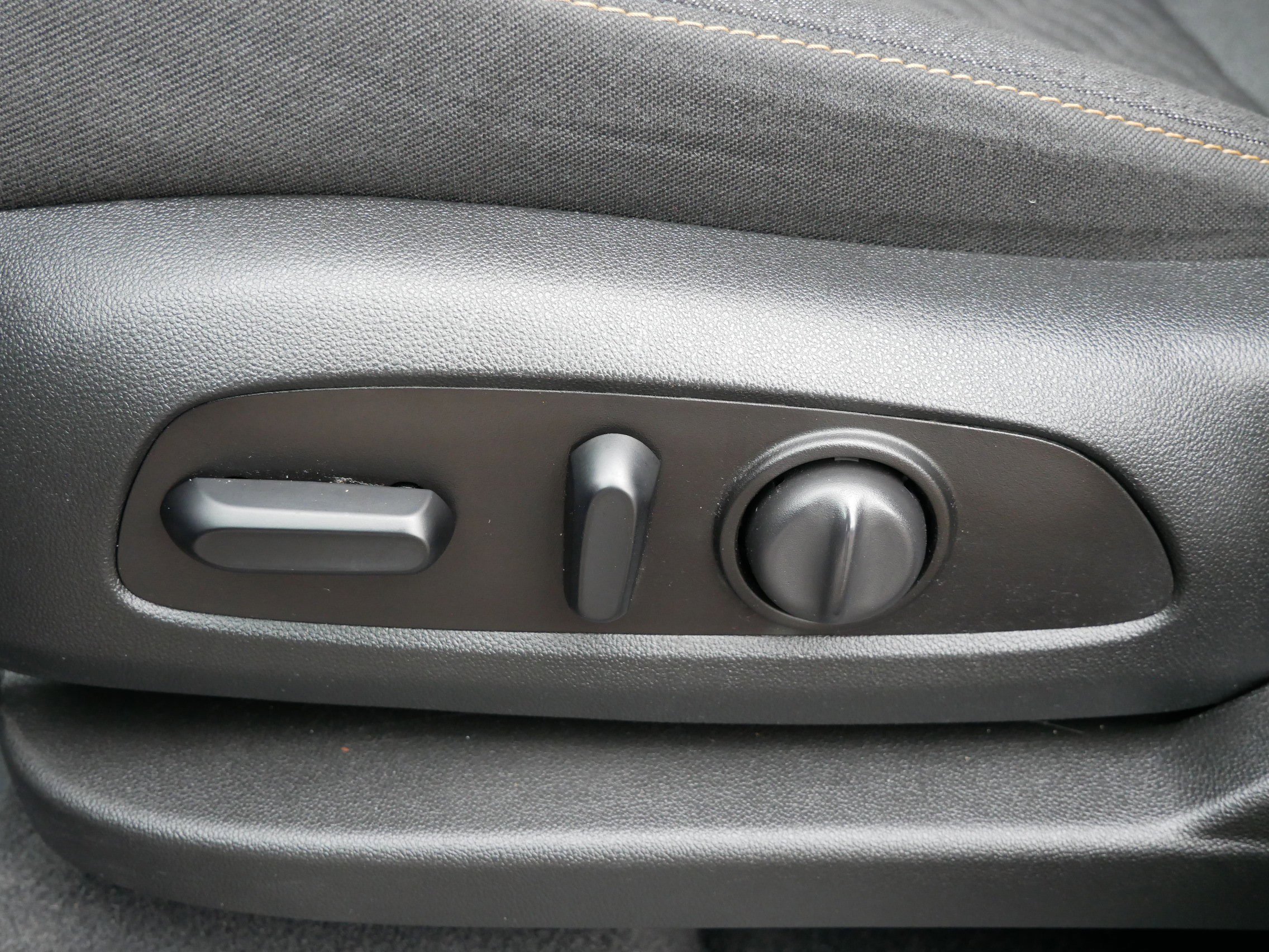 Used 2020 Chevrolet Equinox LT image 7