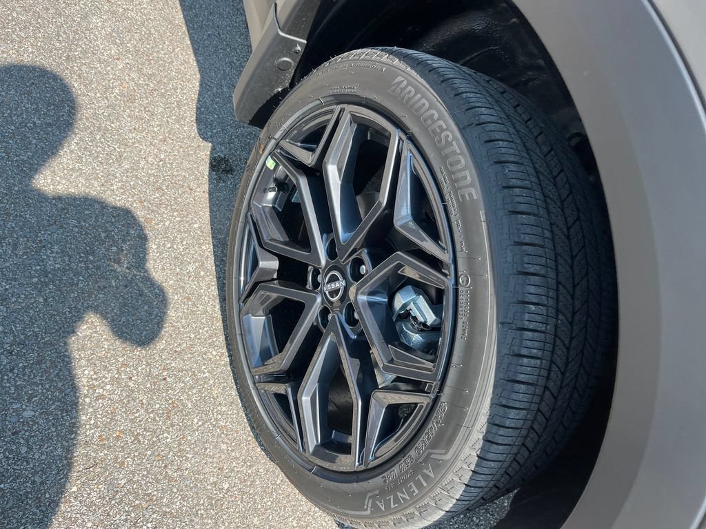 New 2027 Nissan Kicks SR w/ SR Premium Package FWD image 37