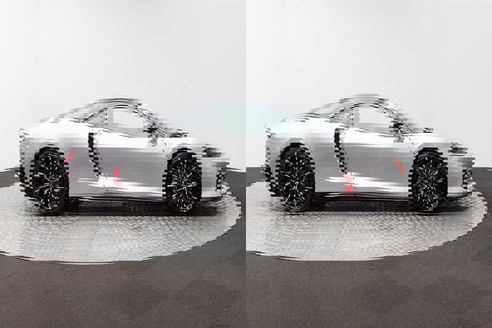 New 2025 McLaren GTS image 46