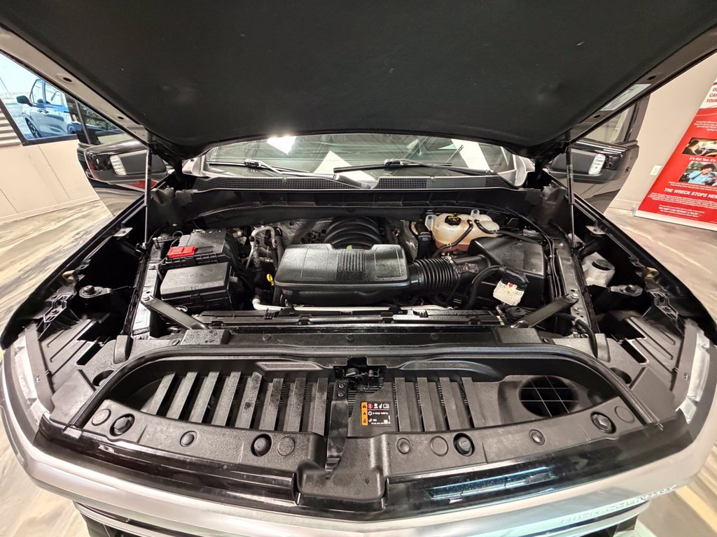 Used 2024 Chevrolet Silverado 1500 High Country AWD/4WD image 68