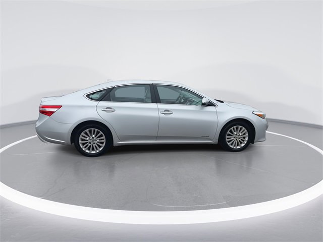 Used 2014 Toyota Avalon Limited image 9