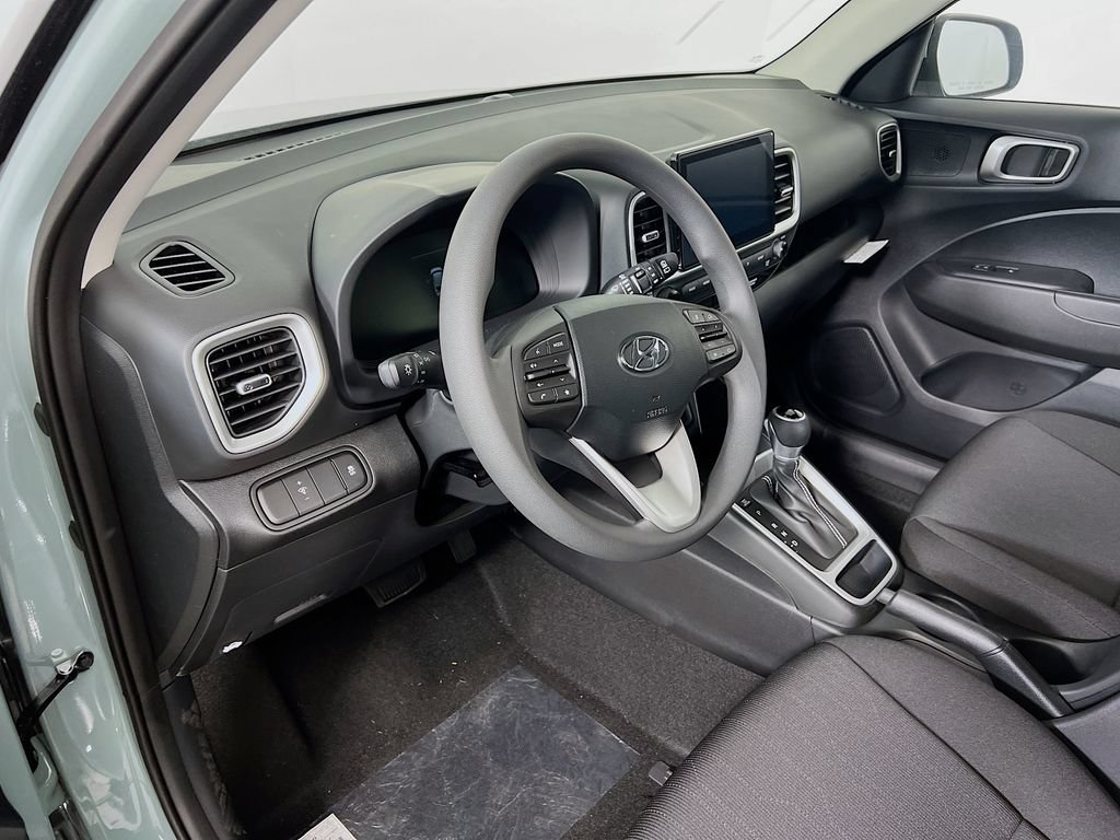 New 2026 Hyundai Venue SE FWD image 8