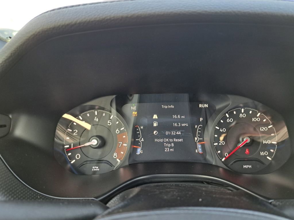 New 2026 Jeep Compass Latitude image 14