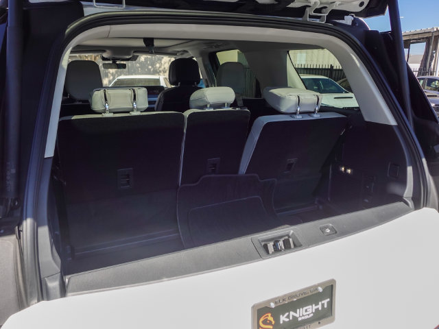Used 2025 Lincoln Navigator Reserve AWD/4WD image 28