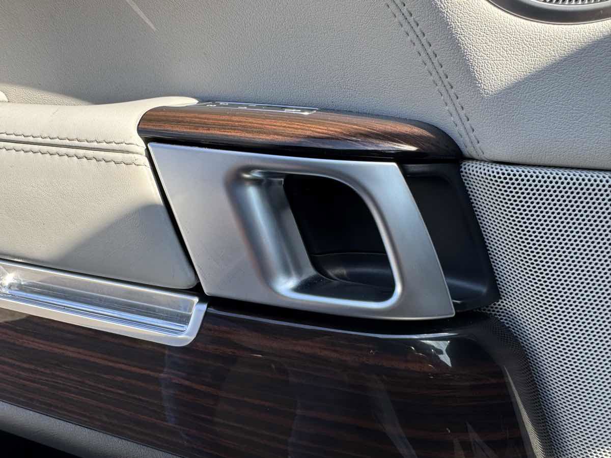 Used 2017 Land Rover Range Rover Supercharged image 31