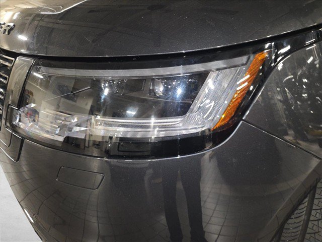 Certified 2023 Land Rover Range Rover SE AWD/4WD image 30