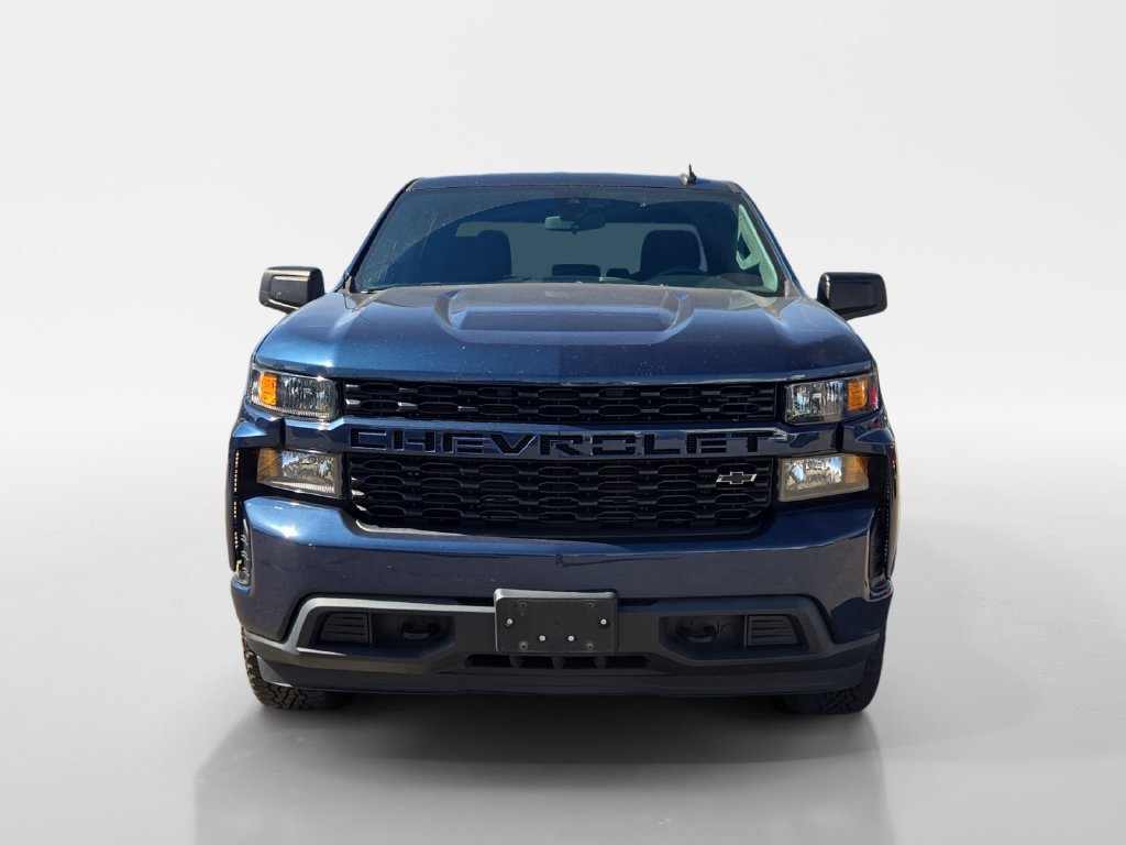 Used 2022 Chevrolet Silverado 1500 Custom w/ LPO, Blackout Package AWD/4WD image 9