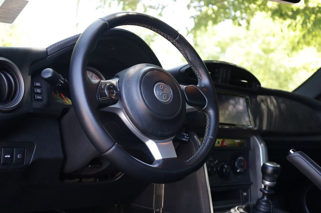Used 2020 Toyota 86 image 16