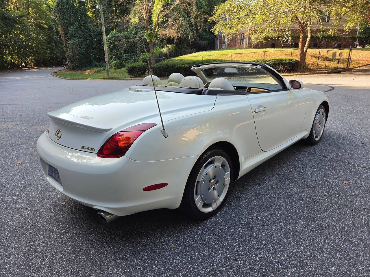 Used 2002 Lexus SC 430 Convertible RWD image 5