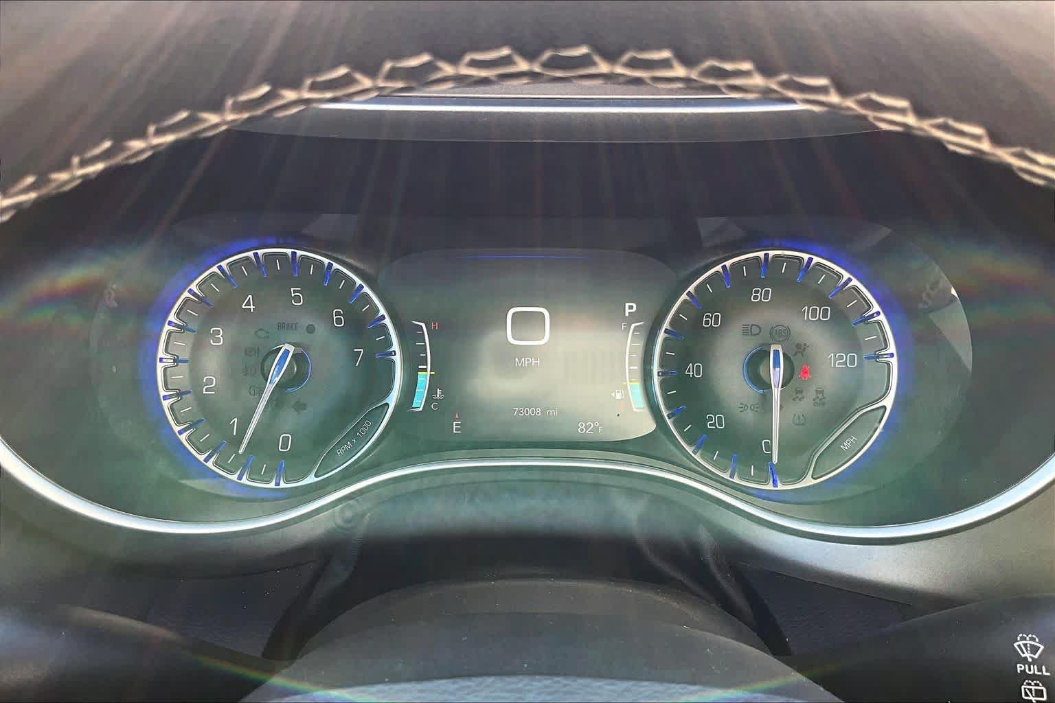 Used 2024 Chrysler Pacifica Touring-L FWD image 24