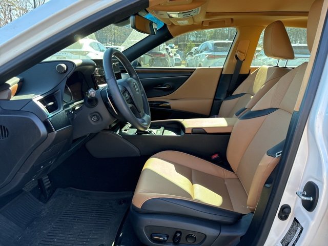 Used 2025 Lexus ES 350 w/ Premium Package image 8