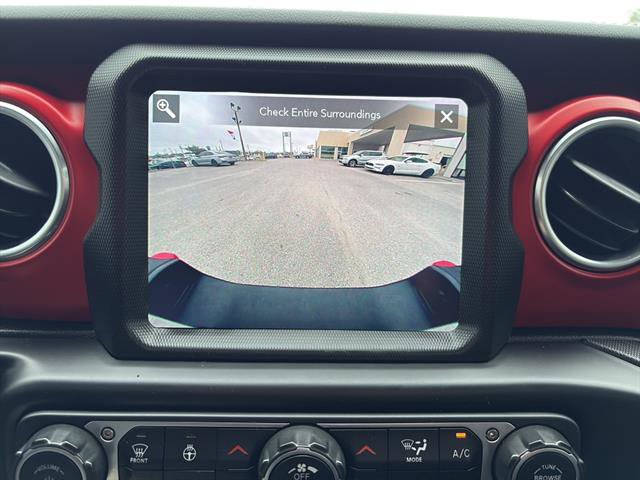 Used 2021 Jeep Gladiator Rubicon AWD/4WD image 18