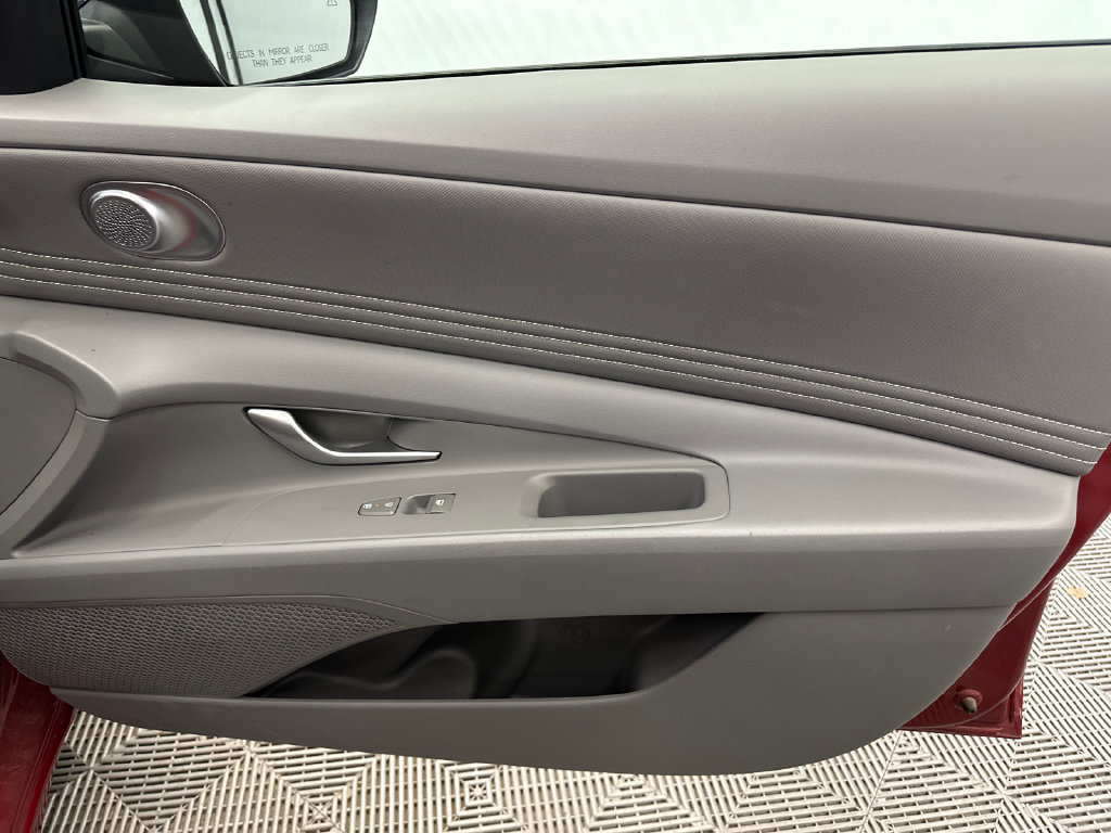 Used 2025 Hyundai Elantra Sport w/ Cargo Package FWD image 14