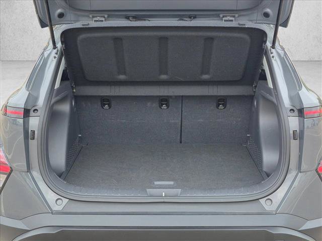 Used 2025 Hyundai Kona SEL FWD image 6