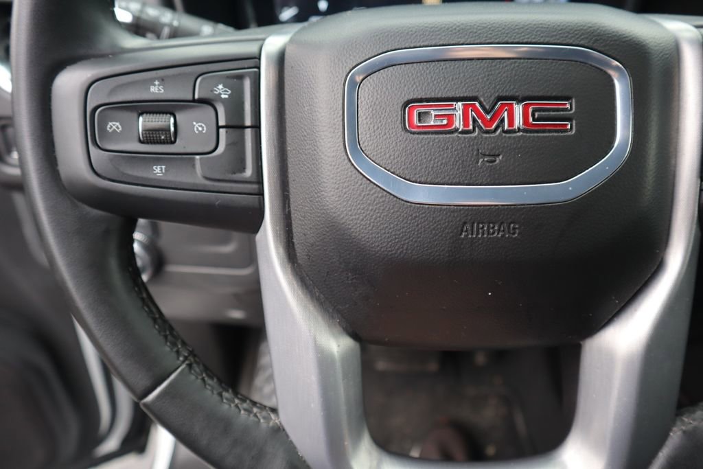 Used 2024 GMC Yukon XL SLT image 18