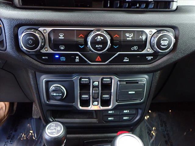 Used 2024 Jeep Wrangler Sport S w/ LED Headlamp & Fog Lamp Group image 17