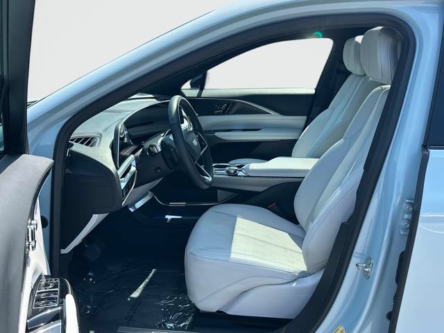 Certified 2024 Cadillac Lyriq Sport AWD/4WD image 16