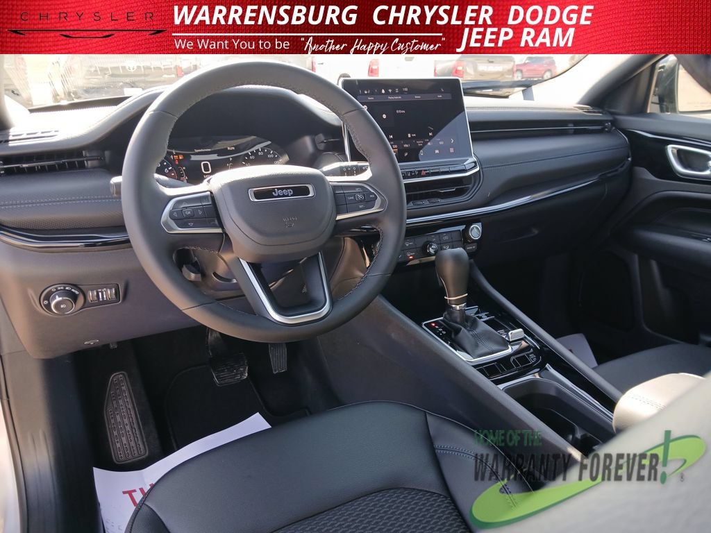 New 2026 Jeep Compass Latitude AWD/4WD image 15