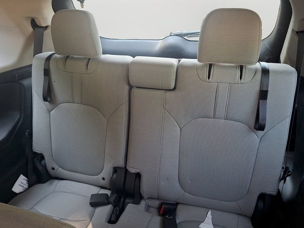 Used 2023 Honda Pilot LX image 13