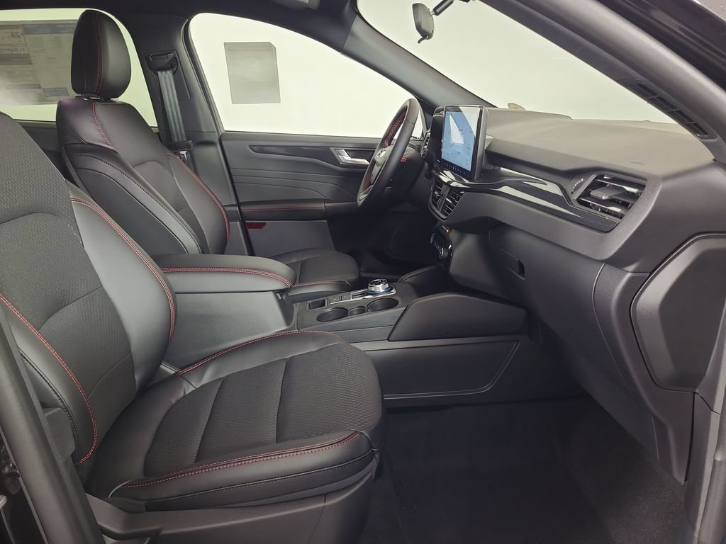 New 2026 Ford Escape ST-Line w/ Tech Pack #1 AWD/4WD image 21