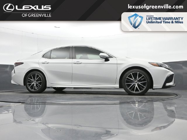 Used 2023 Toyota Camry SE w/ Convenience Package FWD image 34