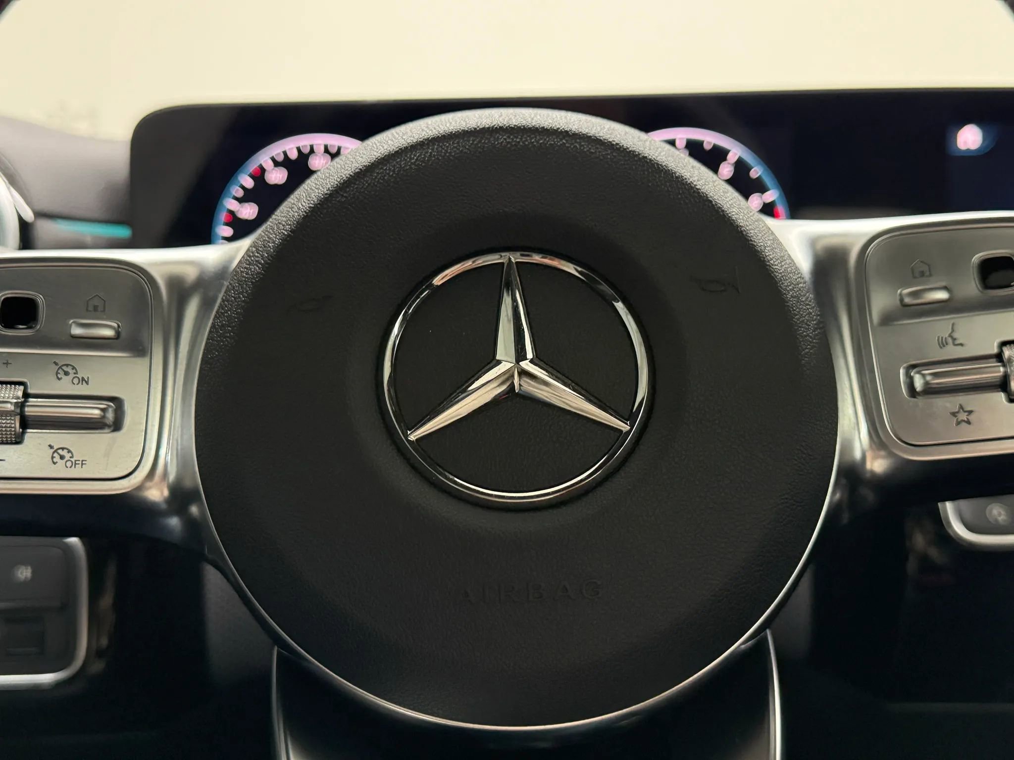 Used 2022 Mercedes-Benz A 220 4MATIC image 20