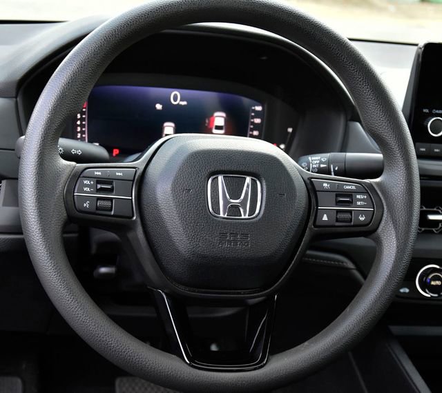 Used 2024 Honda Accord EX image 18